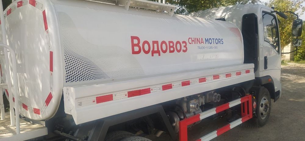 Howo вода воз 5.5тон