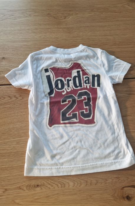 Tricou Jordan marimea 104-110