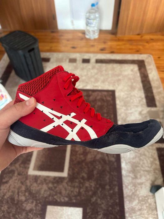Обувки за борба.  39 номер. Asics