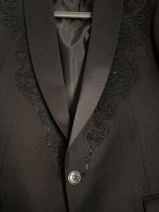 Vând costum de mire