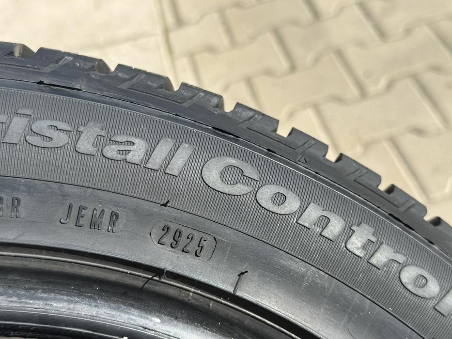 4бр.зимни гуми 215/55/17 98V Fulda Kristall Control 2025г.