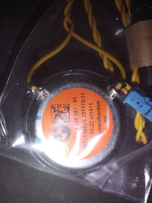 Ultimele bucati.Vand  Tweeter in portiere Harman Kardon original BMW