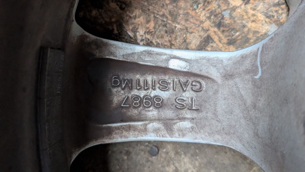 Джанти ATS 17 5×112 с зимни гуми Minerva