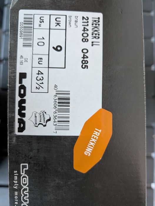 Bocanci LOWA Trekker  LL mărimea 9 (43.5)