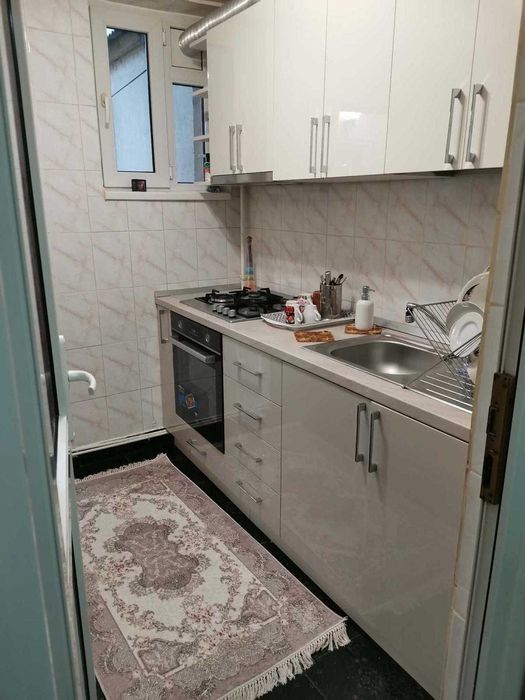 Apartament 3 camere de vanzare