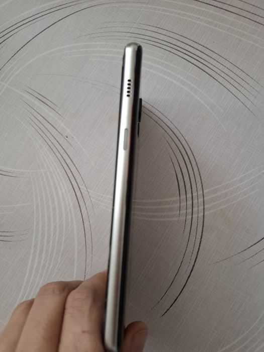 Продам телефон Samsung