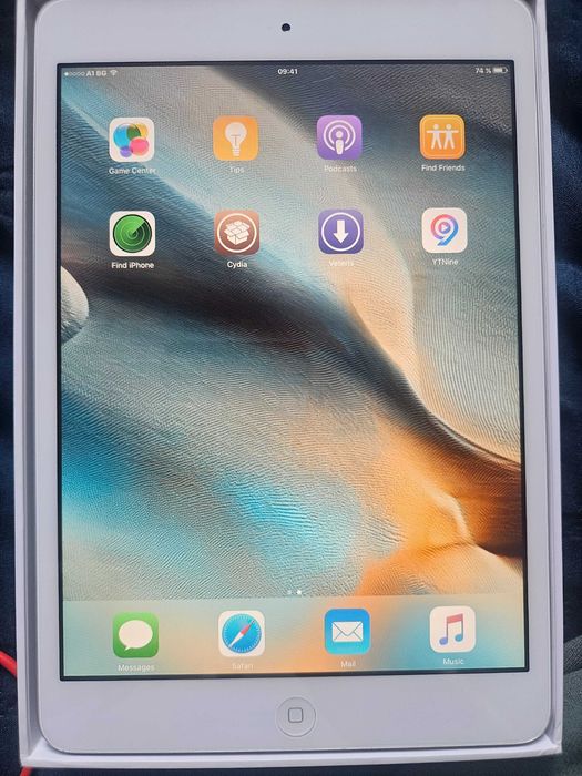 Apple iPad Mini 64GB, Sim Card, Jailbrake