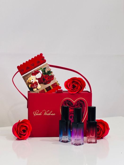 Подарочный бокс с парфюмом