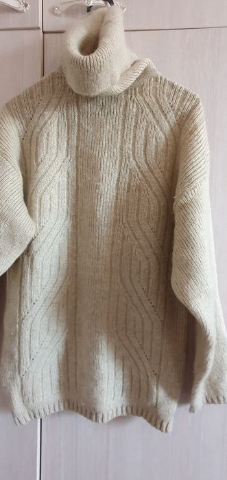 Женское пальто из России, 100%,шерсть,свитер шерсть  произ индия ангор