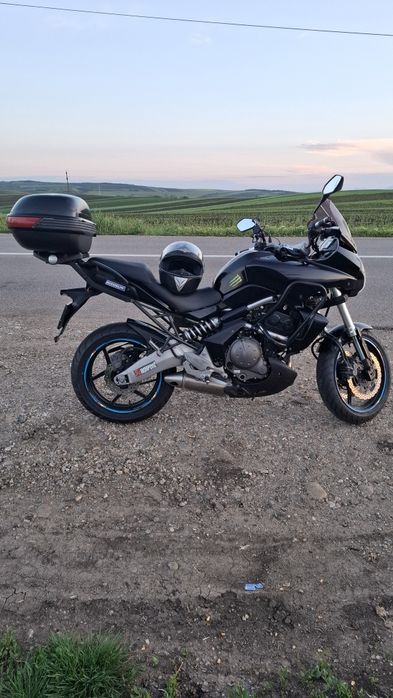 Vând kawasaki versys
