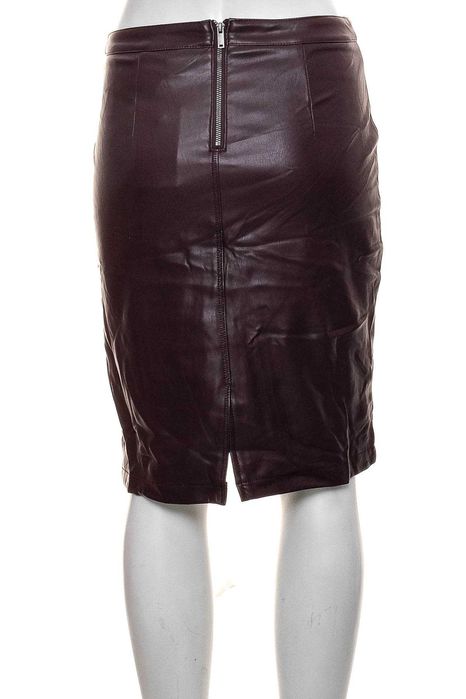 Дълга тъмночервена (бордо) кожена пола "молив" "Jean Pascale" размер S