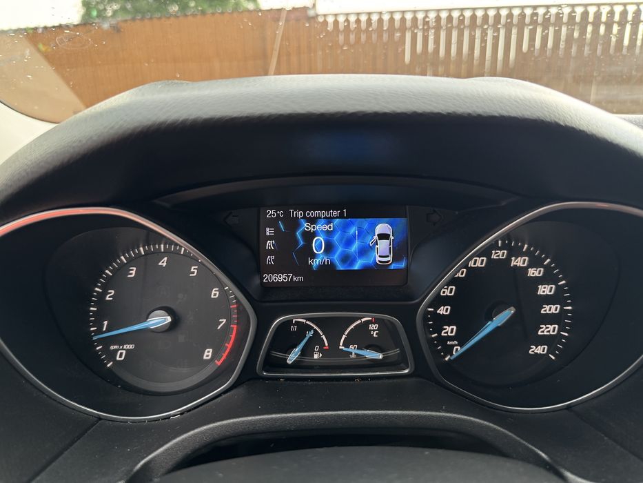 Ford focus 1.0 ecoboost  2012 titanium