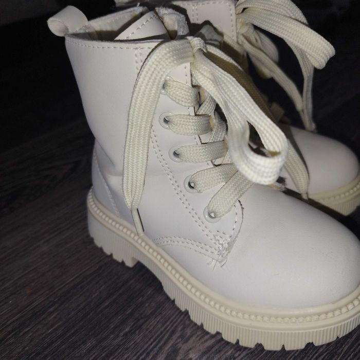 Кожени боти за момиче номер 24