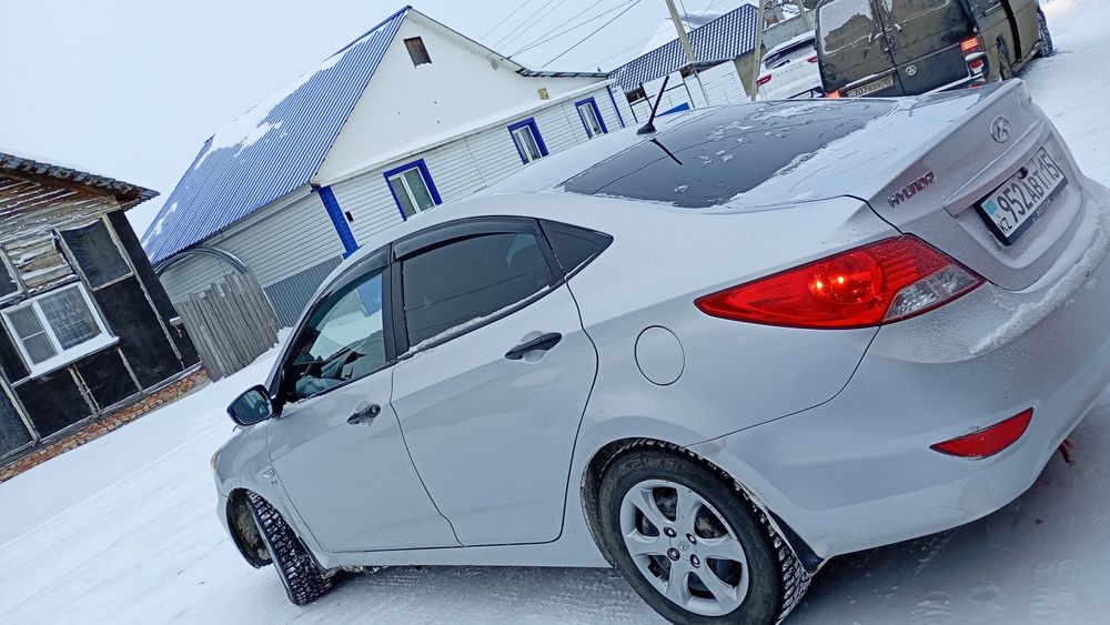 Hyundai accent  (ласточка)