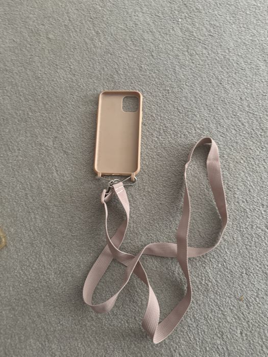 Продам футляр для айфон