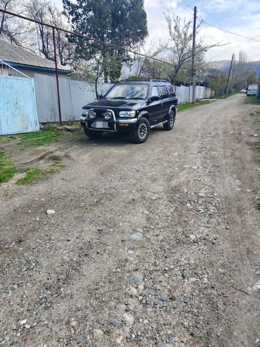 Продам машину Nissan