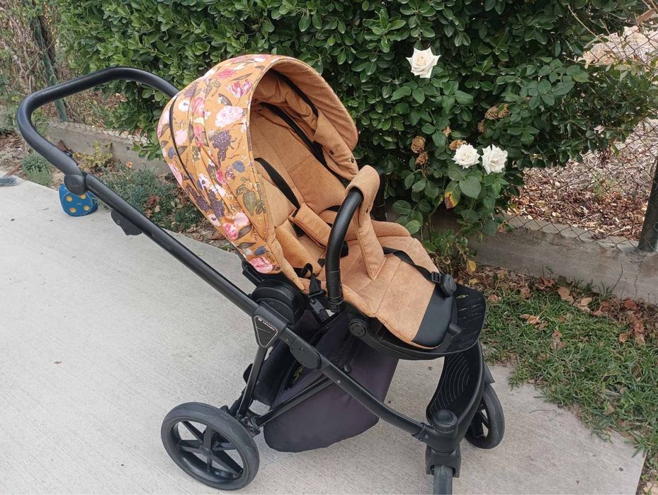 ADAMEX бебешка количка