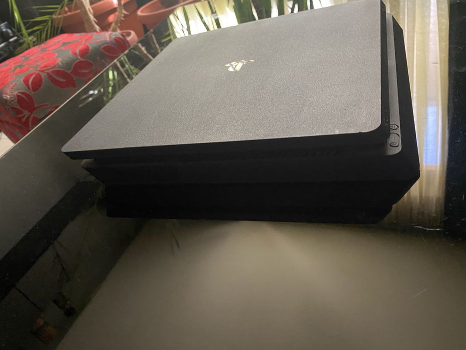 Ps 4 slim+два джойстика+ игри