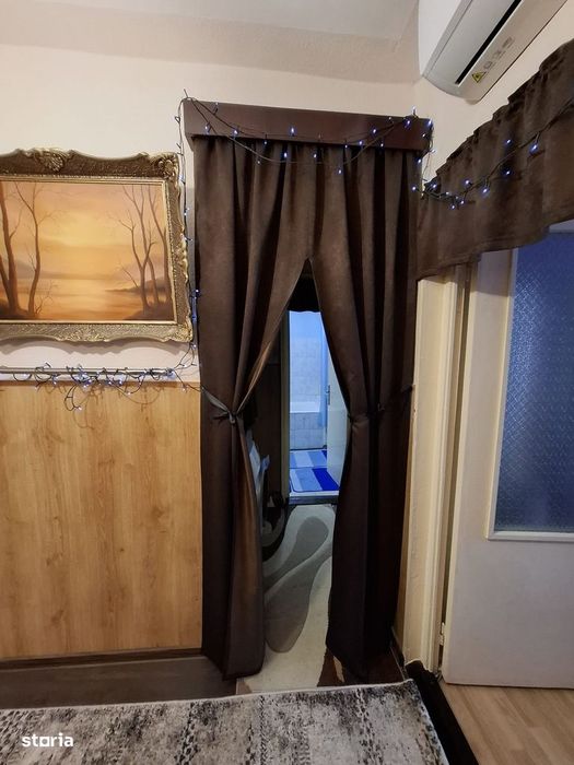 Apartament 3 camere - etaj 1/4 - decomandat - Mircea cel Bătrân - Iași