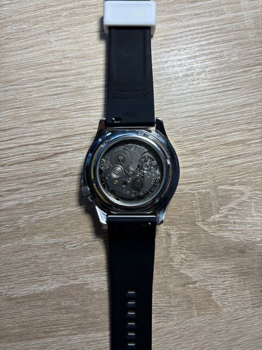 Ceas Seiko 5 7S26-01G0 defect