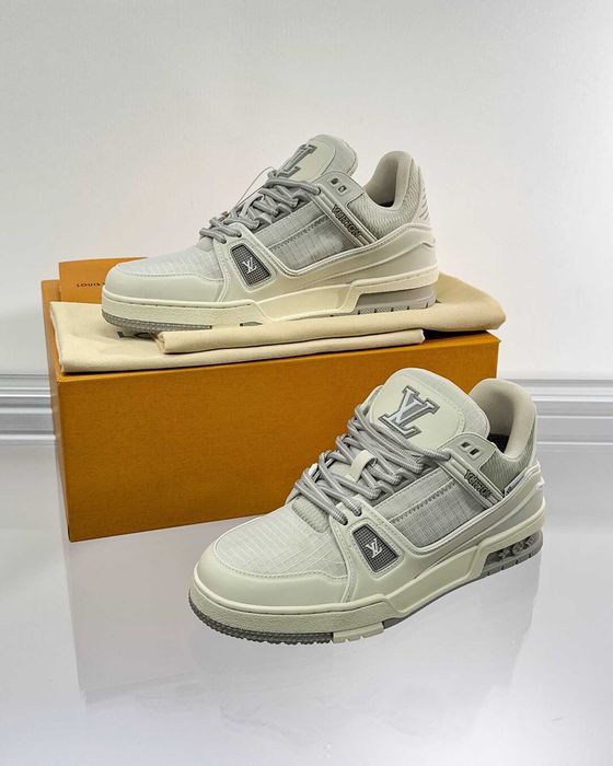 Adidasi Louis Vuitton Trainer Premium