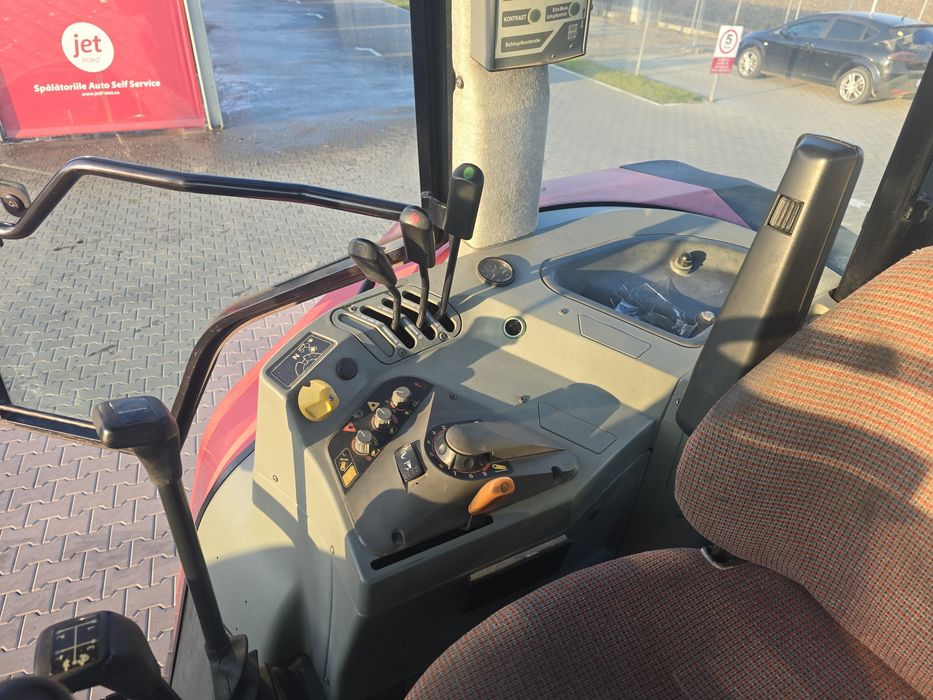 Vând tractor Massey Ferguson 8140
