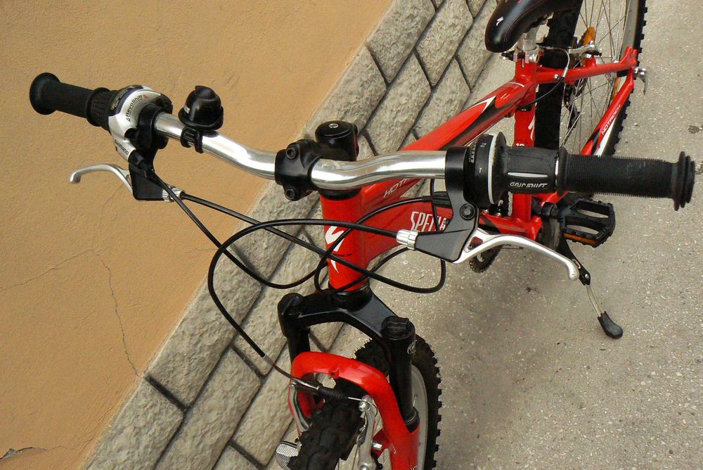 Bicicleta mountain bike Specialized 24