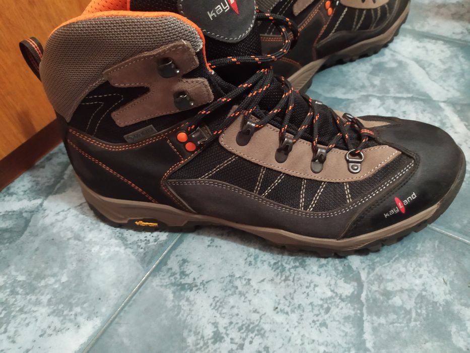 Туристически обувки