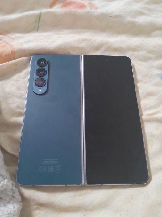 Samsung z fold 4