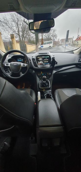 Ford kuga 2.0 diesel ,schimb cu 4x4 benzină