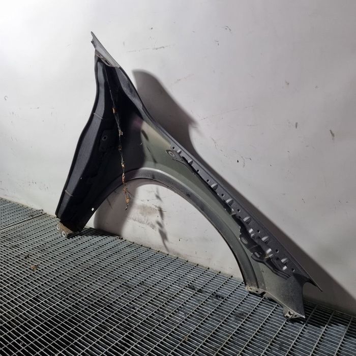 Aripa Stanga Fata Mercedes GLA ( X156 ) 2013 - 2017 4 Usi Mountain Grey 787 (1470)