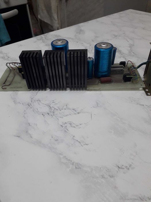 Sursa de tensiune pentru tuburi Nixie