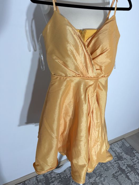 Rochie ca si noua 38