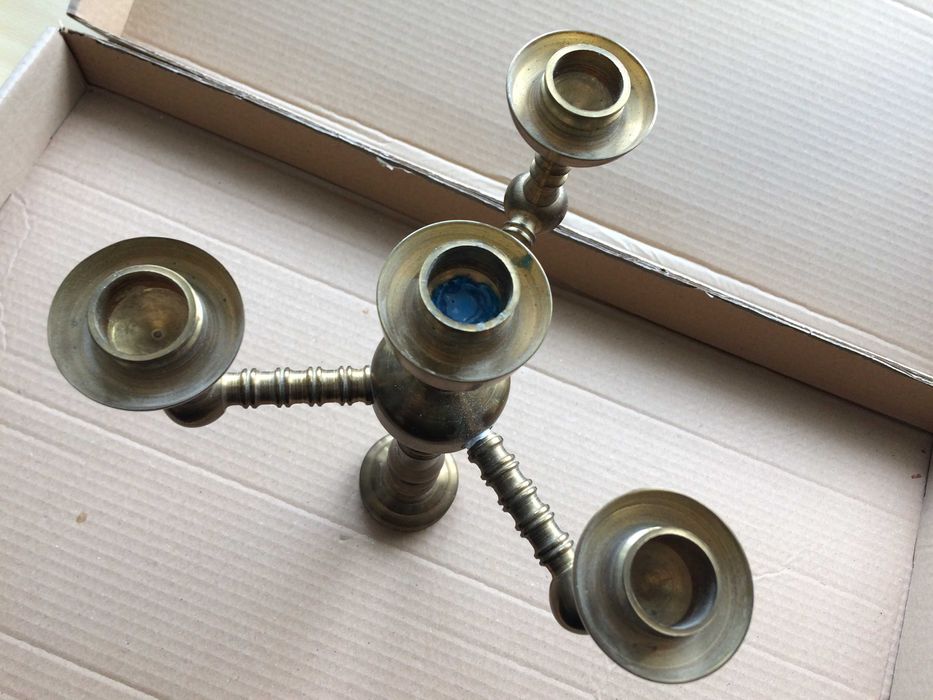 Стар свещник от месинг тежък и масивен