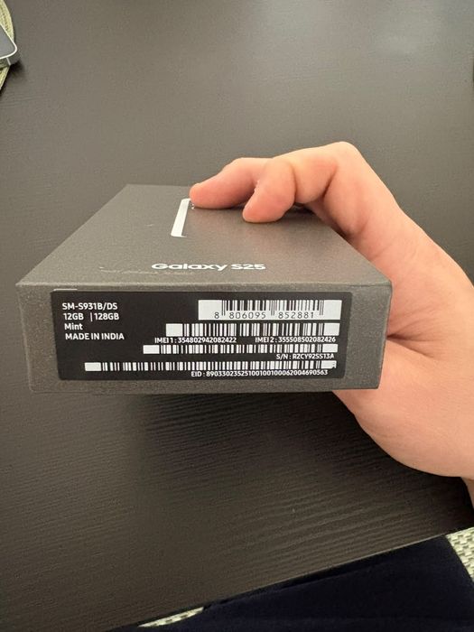 Samsung S25 128GB Mint