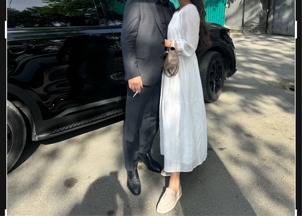 Платье женское белого цвета