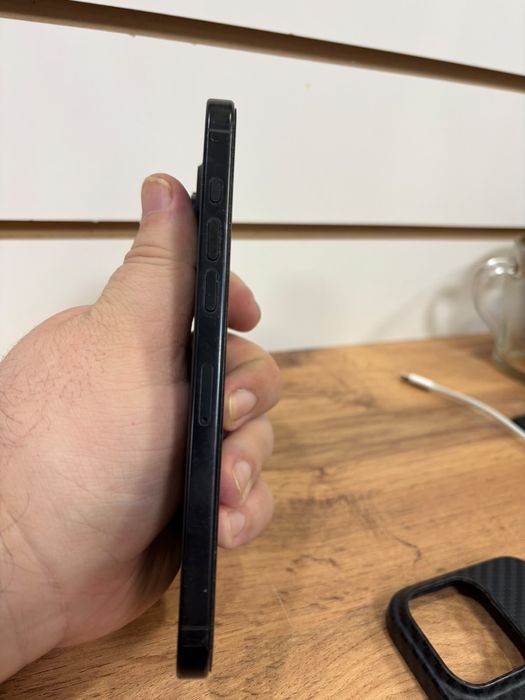 Продам iPhone 16Pro Max