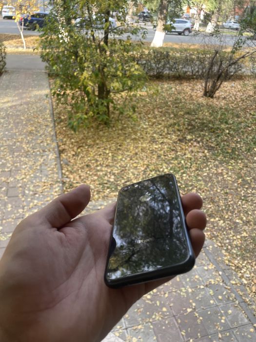 Продам исправный iPhone 8 256 GB