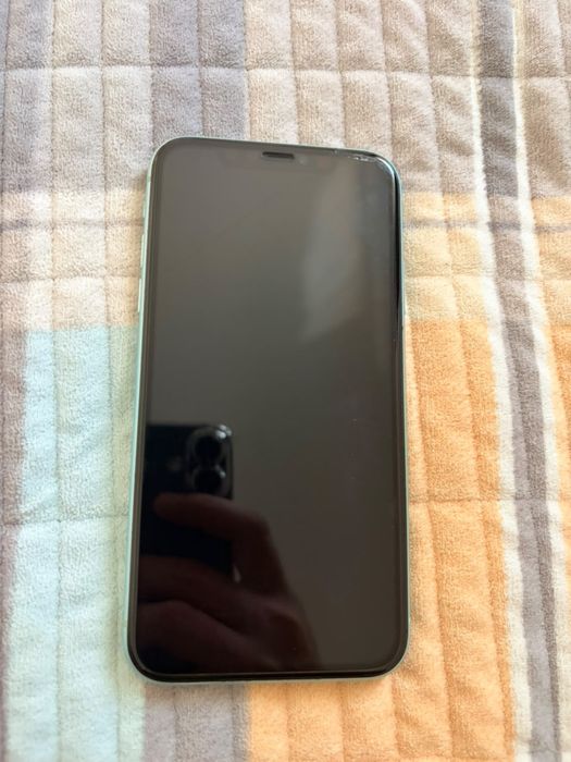 Продам Iphone 11