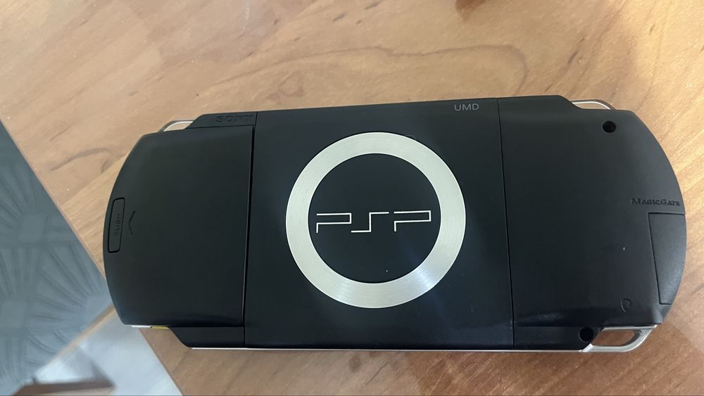 Psp 1000 (fat) в отличном состоянии