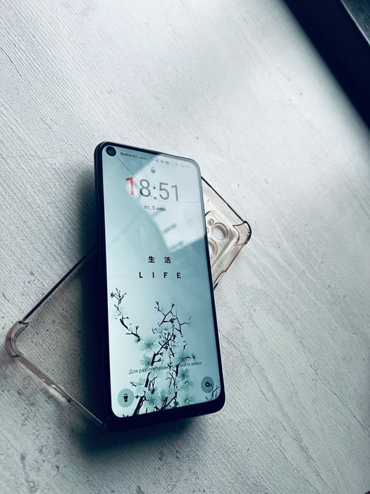 OnePlus 9 Pro . .