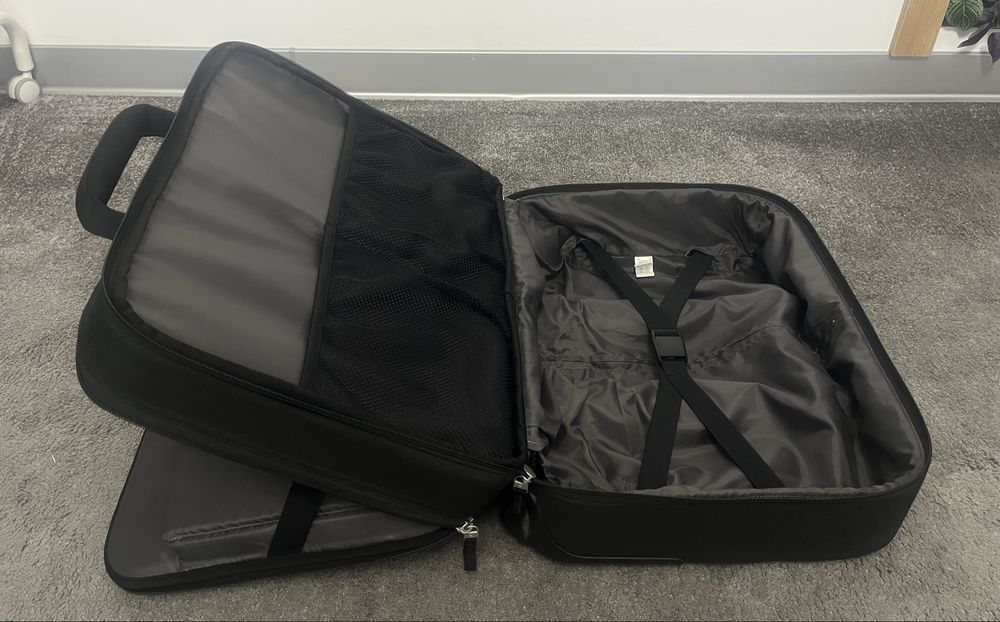 Troller Laptop Case Logic ANR-317 – Folosit de 2 Ori, Stare Perfect