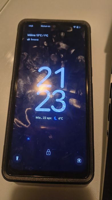 Vând Google Pixel 7 Pro 256GB (Negru/Obsidian) – Proiect Recondiționare / Pentru Piese + 6 Huse CADOU