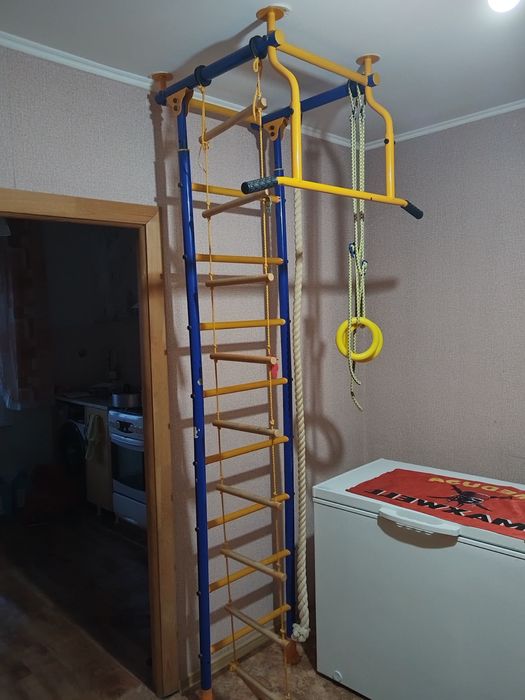 Продам шведскую стенку