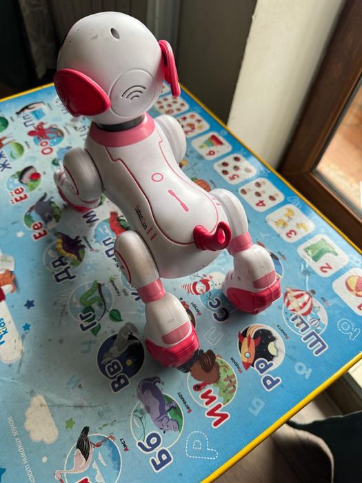 Продам игрушку  интерактивная собачка