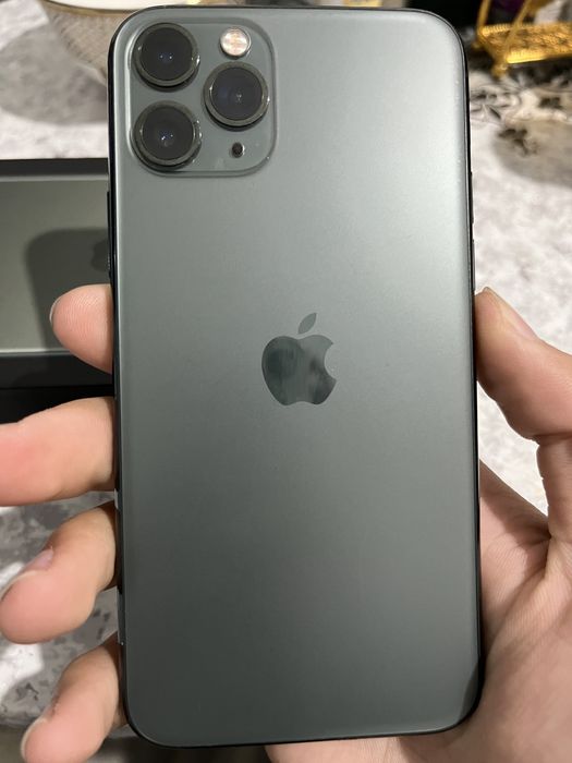 Айфон 11 pro.
