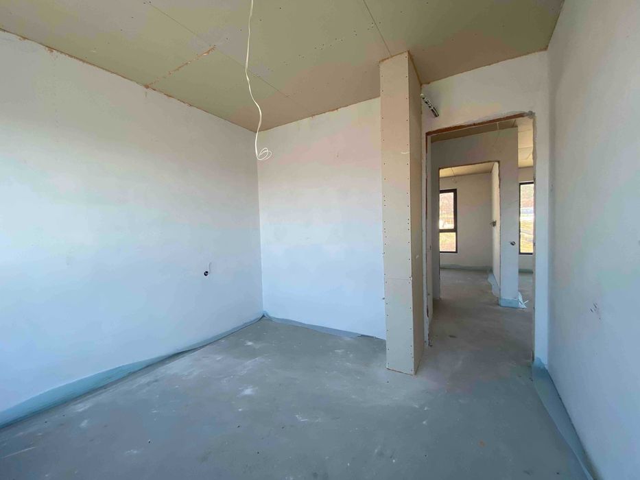 Продава се Тристаен апартамент в Карлово - 115 кв.м за 11 €/кв.м - Снимка #4