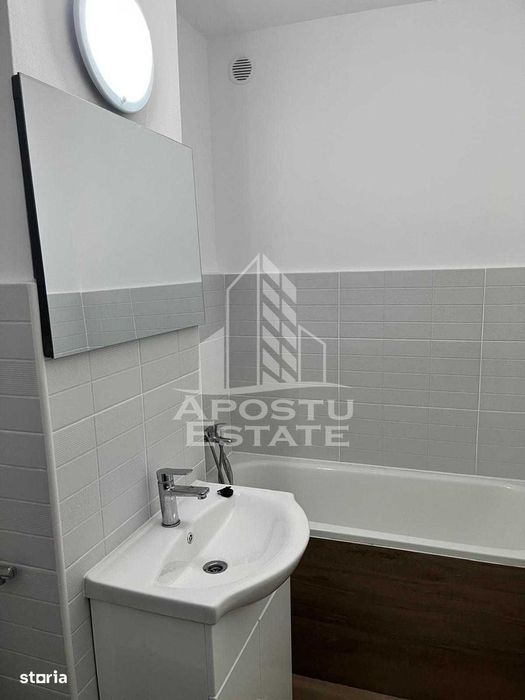 Apartament de vanzare cu o camera, etaj 2, zona Girocului
