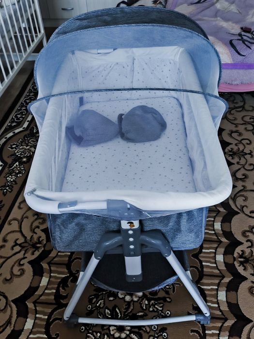 Продам коляску. Кровать манеж