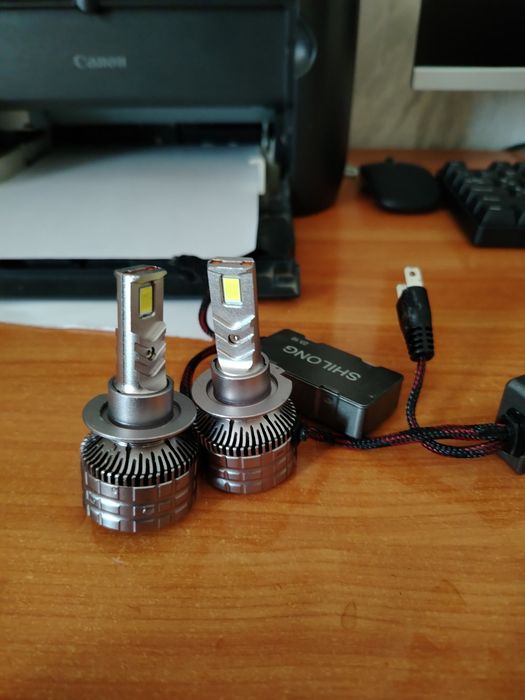 Продаётся LED лампа.